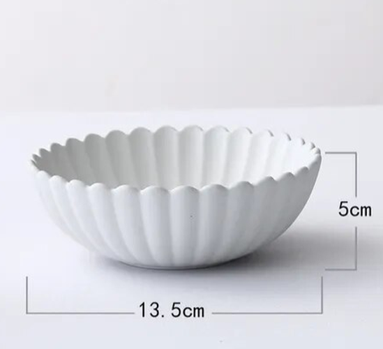 Daisy Scallop Dinnerware