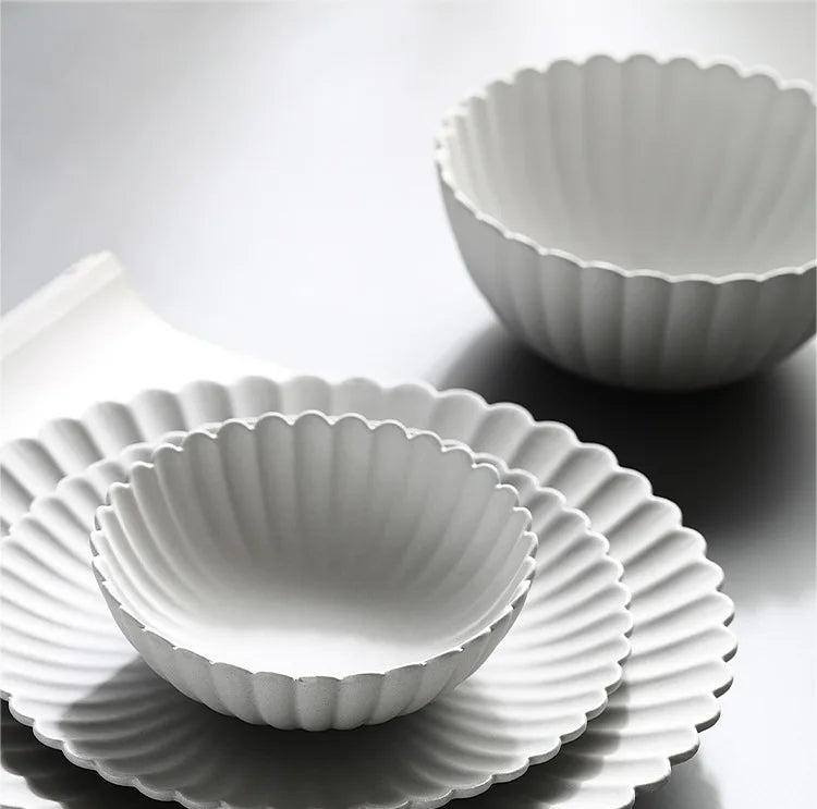 Daisy Scallop Dinnerware