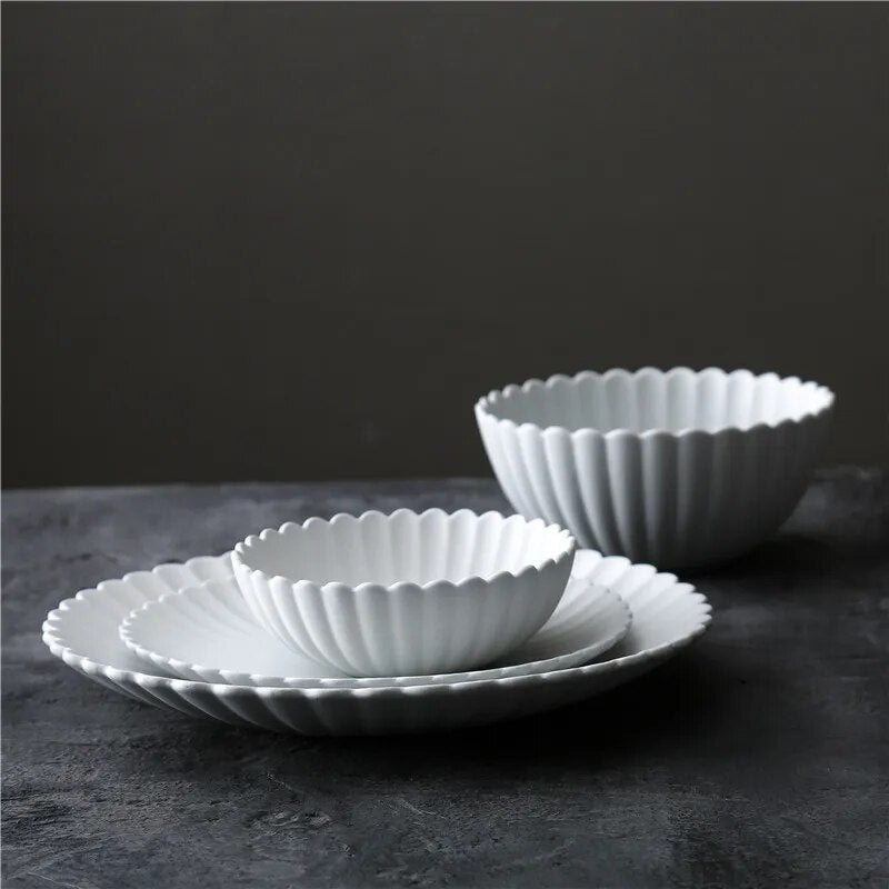 Daisy Scallop Dinnerware